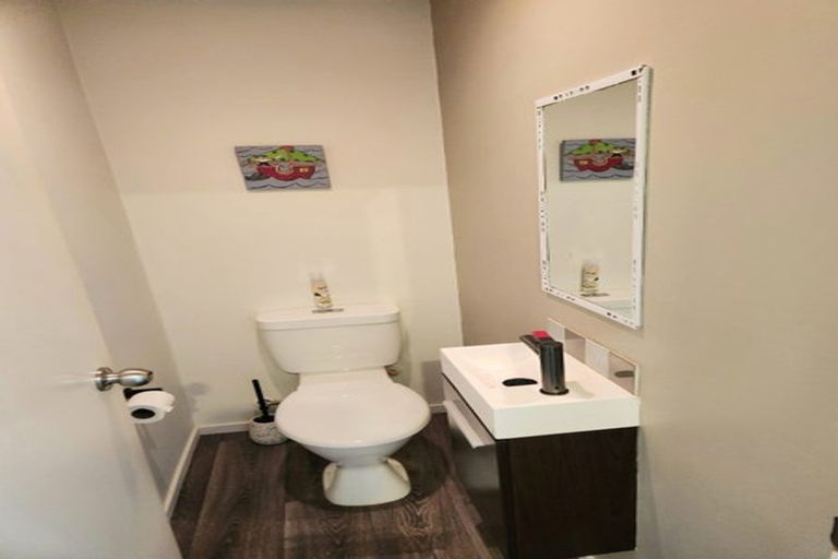 Photo of property in 1/35 Division Street, Riccarton, Christchurch, 8041