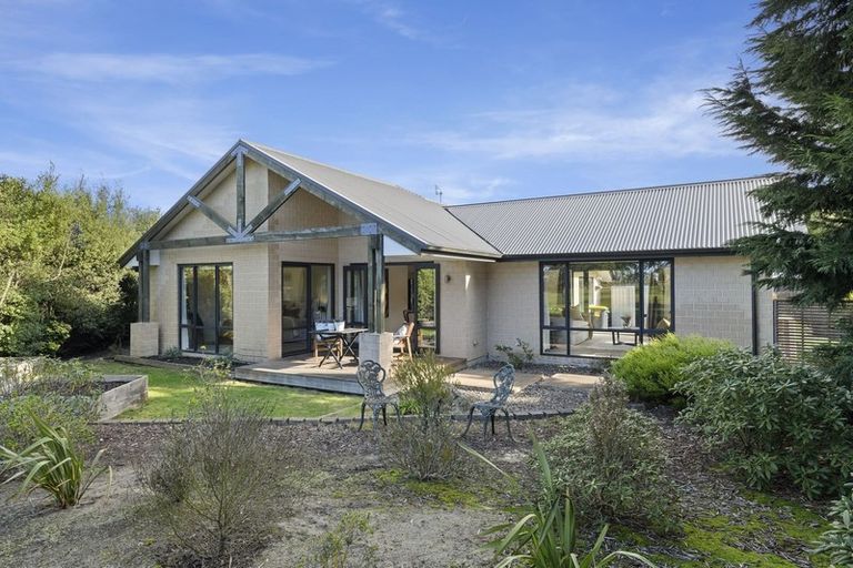 Photo of property in 570 Bower Avenue, Parklands, Christchurch, 8083