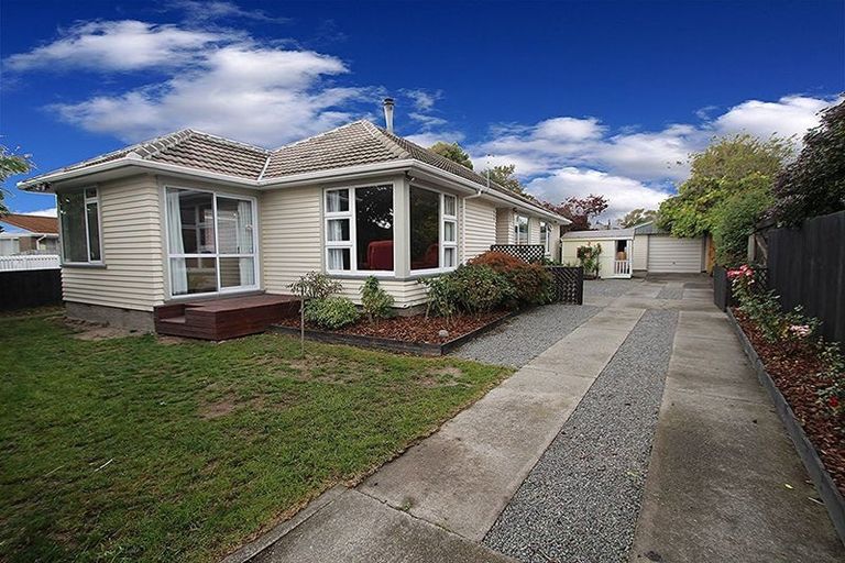 Photo of property in 9 Mappleton Avenue, Burnside, Christchurch, 8053