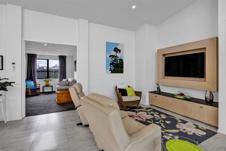 Photo of property in 14 Waitaha Place, Bell Block, New Plymouth, 4312