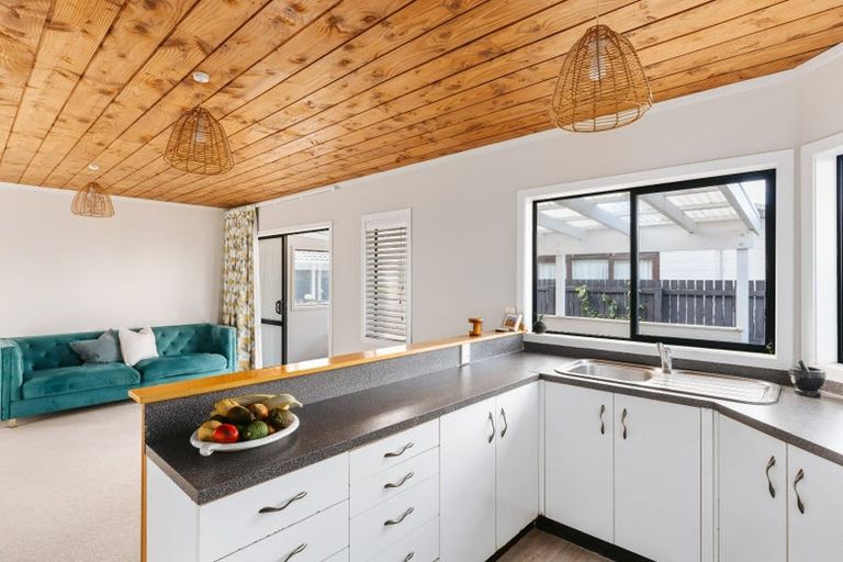 Photo of property in 2/66 Campbell Road, Mount Maunganui, 3116