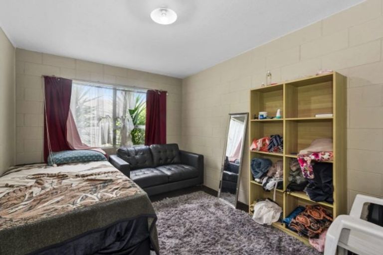 Photo of property in 2/46 May Street, Hamilton East, Hamilton, 3216