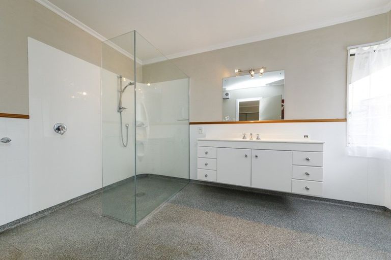 Photo of property in 24 Park View Avenue, Feilding, 4702