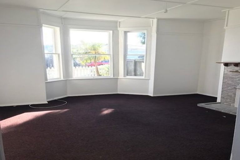 Photo of property in 98 Constable Street, Newtown, Wellington, 6021