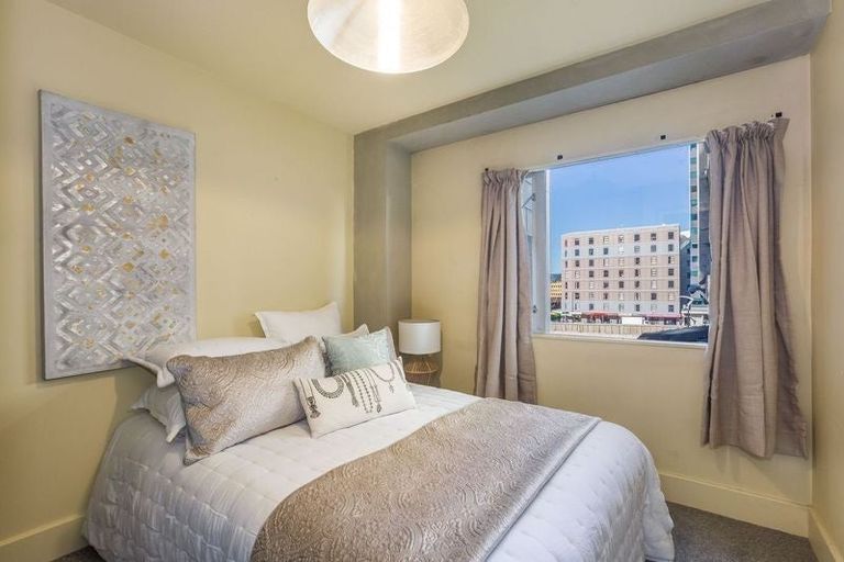 Photo of property in St Pauls Apartments, 44/43 Mulgrave Street, Thorndon, Wellington, 6011