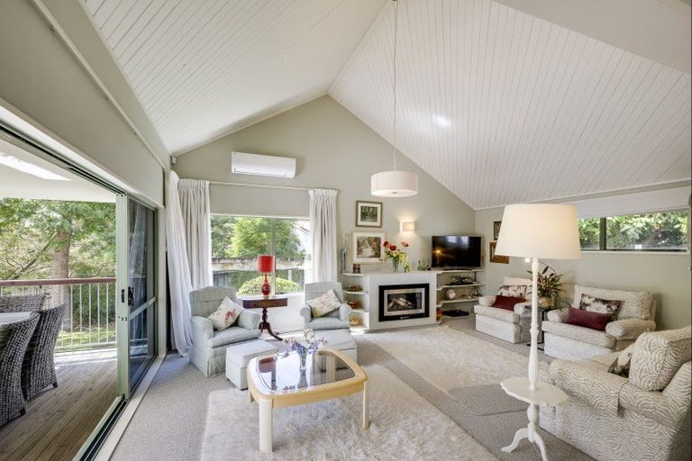 Photo of property in 45 Greenwood Road, Havelock North, 4130