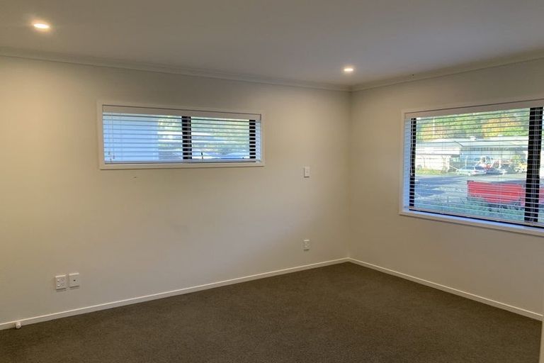 Photo of property in 17 Somerby Mews, Silverstream, Upper Hutt, 5019