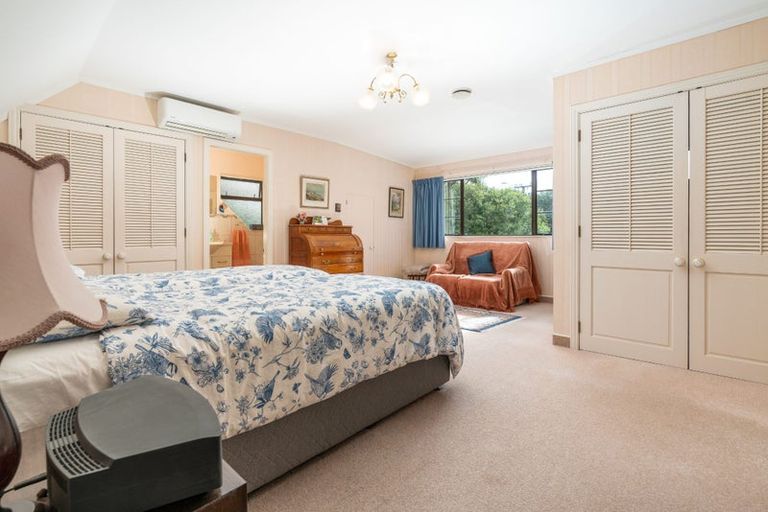 Photo of property in 2 Lavinia Grove, Waikanae Beach, Waikanae, 5036