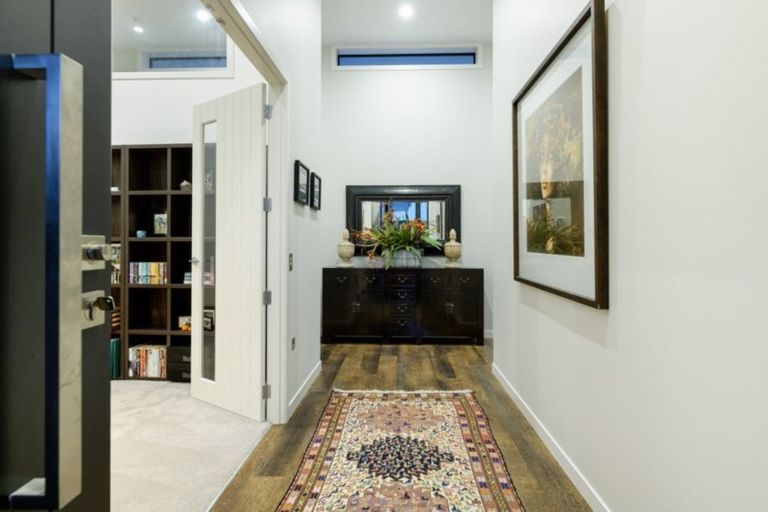 Photo of property in 2 Saint Thomas Avenue, Pyes Pa, Tauranga, 3112