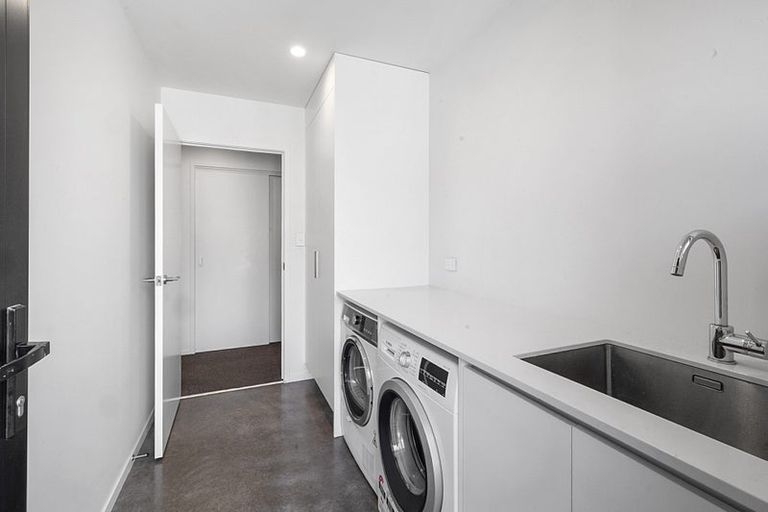 Photo of property in 10 Northpoint Way, Bell Block, New Plymouth, 4312