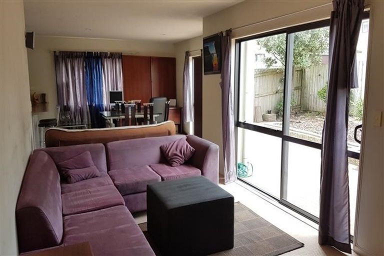 Photo of property in 60 Tiger Drive, Golflands, Auckland, 2013