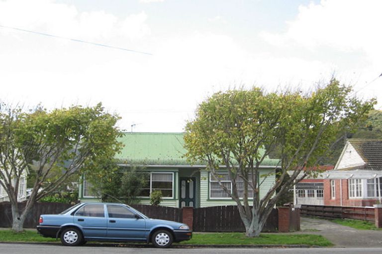 Photo of property in 43 Seddon Street, Naenae, Lower Hutt, 5011