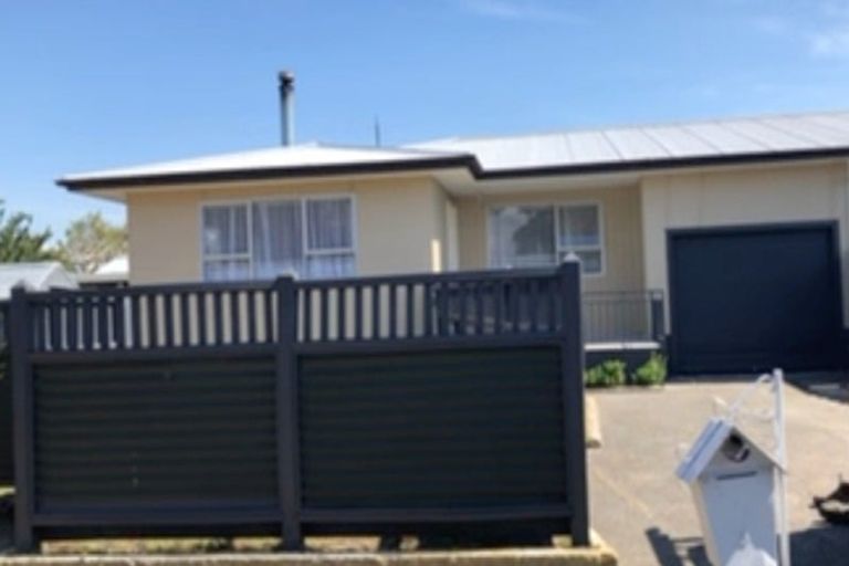 Photo of property in 8 Cartier Crescent, Flaxmere, Hastings, 4120