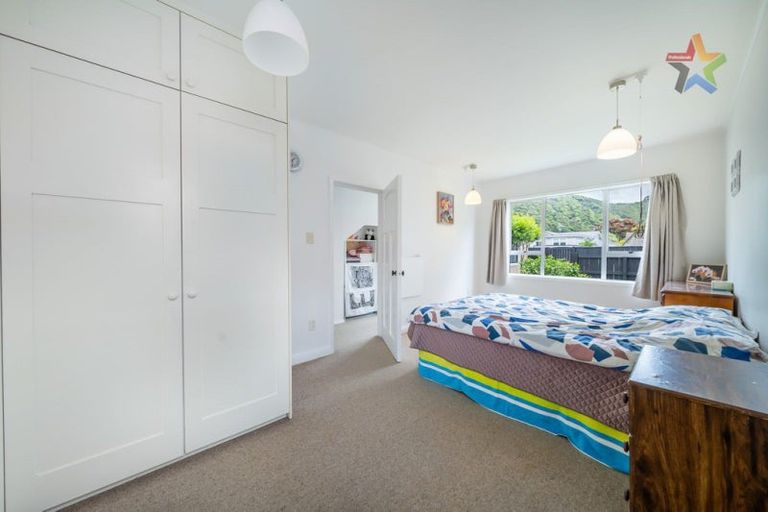 Photo of property in 18 Kauri Street, Eastbourne, Lower Hutt, 5013