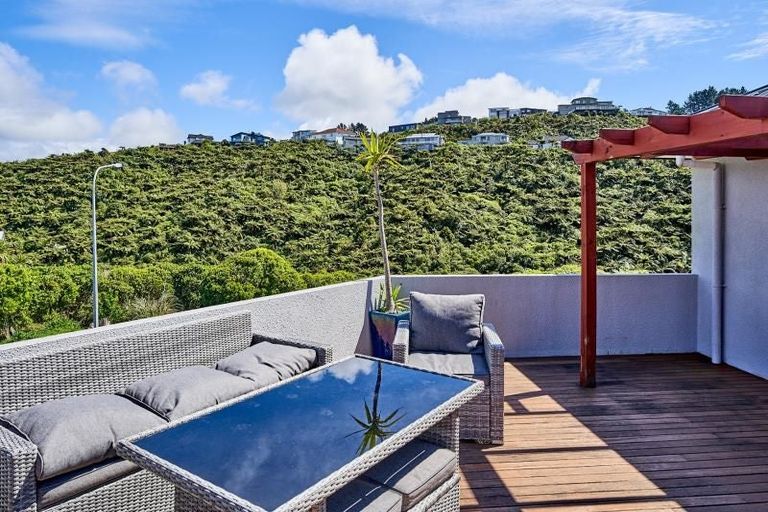 Photo of property in 191 Tirohanga Road, Tirohanga, Lower Hutt, 5010