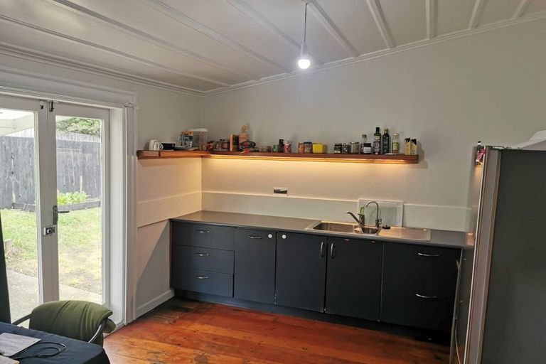 Photo of property in 6a Erua Road, Ostend, Waiheke Island, 1081