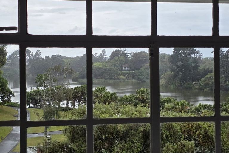 Photo of property in 84 Parkes Avenue, Saint Johns Hill, Whanganui, 4501