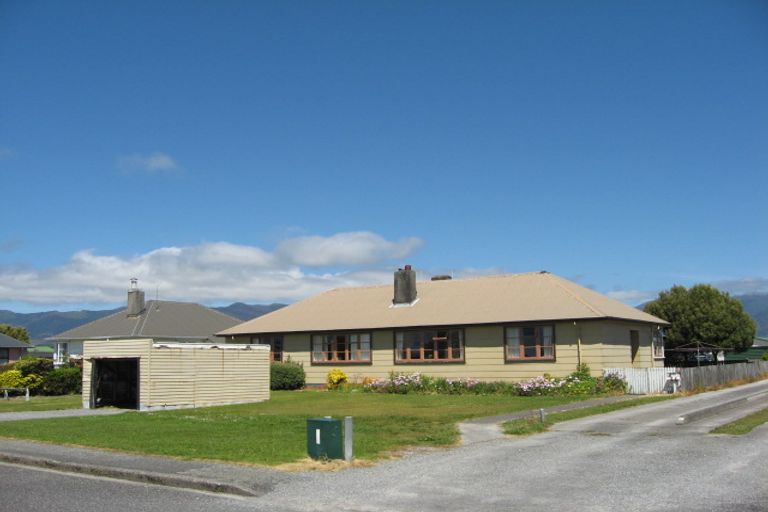 Photo of property in 44-46 Fonblanque Street, Westport, 7825