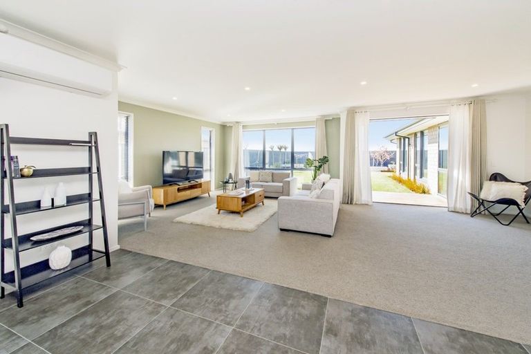 Photo of property in 39 Bradbury Avenue, Rolleston, 7614