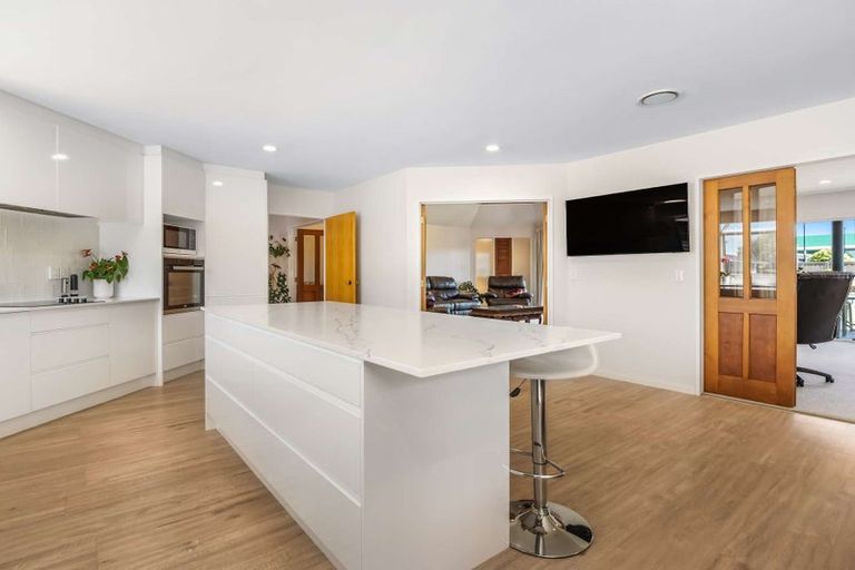 Photo of property in 761 Main North Road, Belfast, Christchurch, 8051