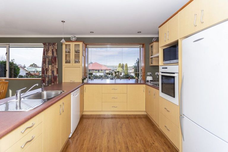 Photo of property in 24 Hannah Place, Holmes Hill, Oamaru, 9401