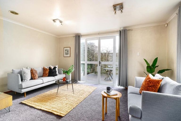 Photo of property in 26 Ashford Avenue, Hokowhitu, Palmerston North, 4410