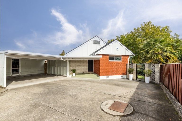 Photo of property in 110 Avondale Road, Taradale, Napier, 4112