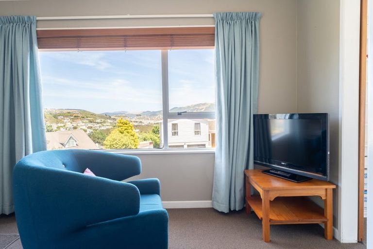 Photo of property in 71 Eskdale Road, Papakowhai, Porirua, 5024