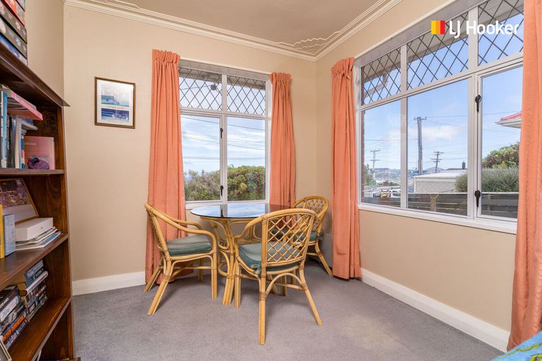 Photo of property in 135 Tomahawk Road, Andersons Bay, Dunedin, 9013