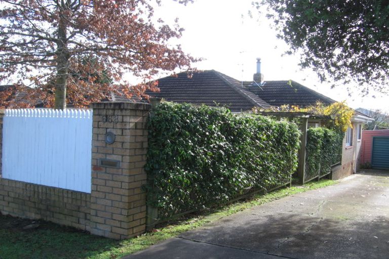 Photo of property in 668 Pakuranga Road, Howick, Auckland, 2010