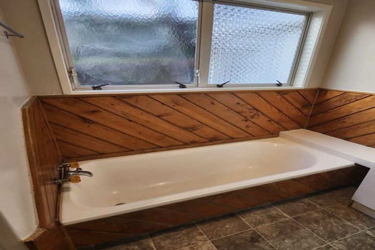 Photo of property in 399 Welcome Bay Road, Welcome Bay, Tauranga, 3112