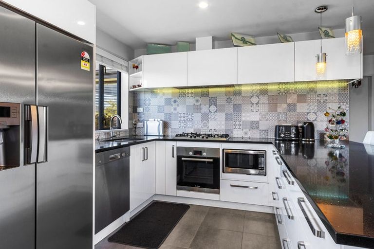 Photo of property in 49 Josephine Crescent, Aidanfield, Christchurch, 8025