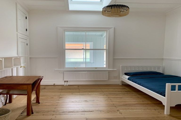 Photo of property in 29 Ewen Alison Avenue, Devonport, Auckland, 0624