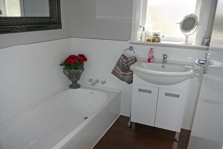 Photo of property in 26 Marshall Street, Bradford, Dunedin, 9011