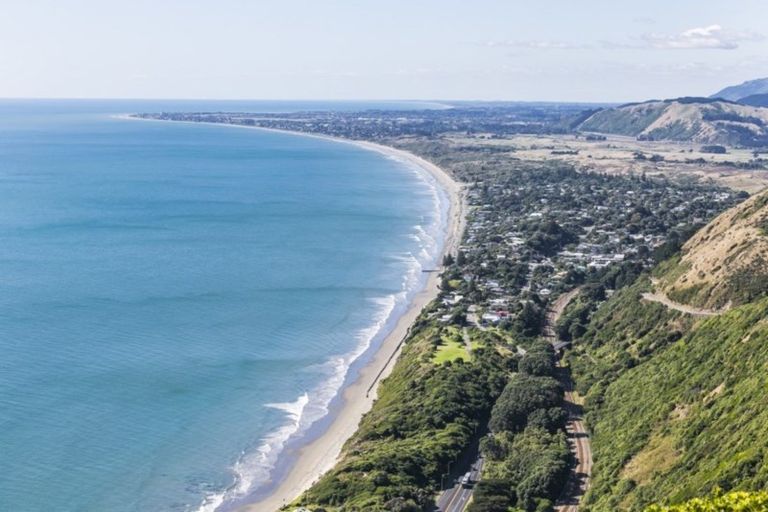 Photo of property in 150 Tilley Road, Paekakariki, 5034