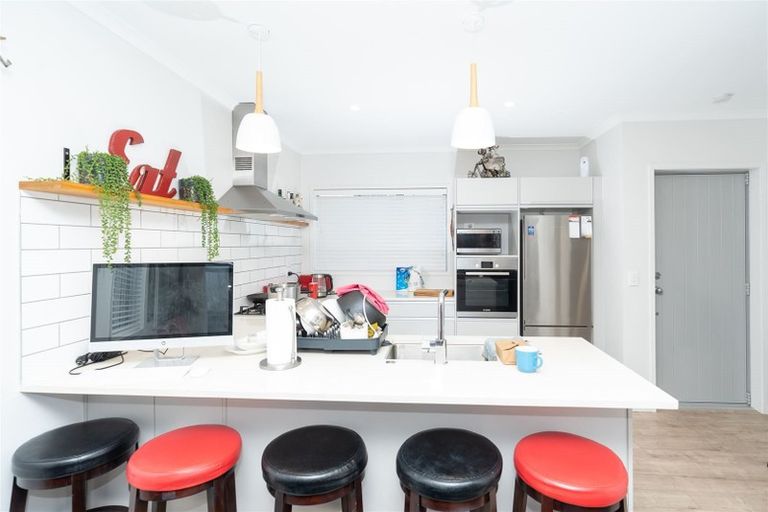 Photo of property in 6 Springside Court, Huntington, Hamilton, 3210