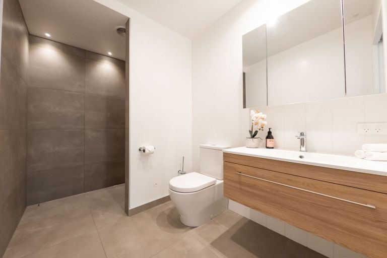 Photo of property in 16 Vanita Drive, Whitianga, 3510