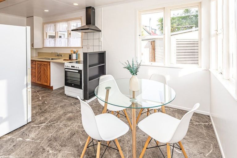 Photo of property in 32 Broadhead Avenue, Tawhero, Whanganui, 4501