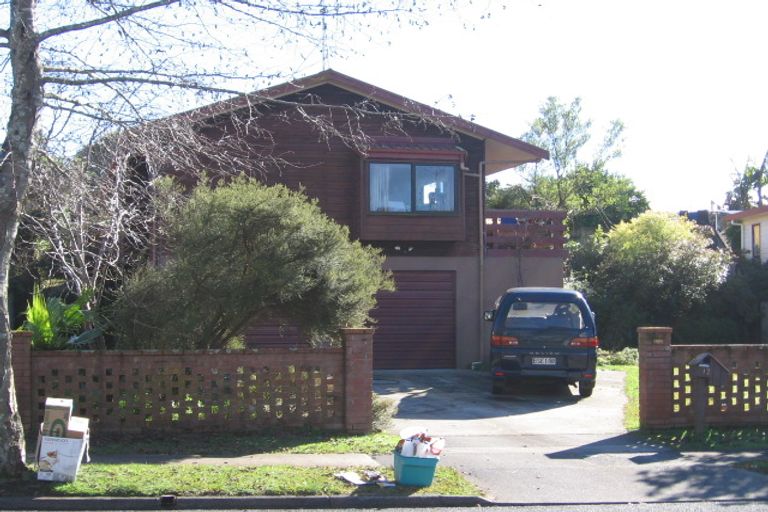 Photo of property in 12 Carew Street, Nawton, Hamilton, 3200
