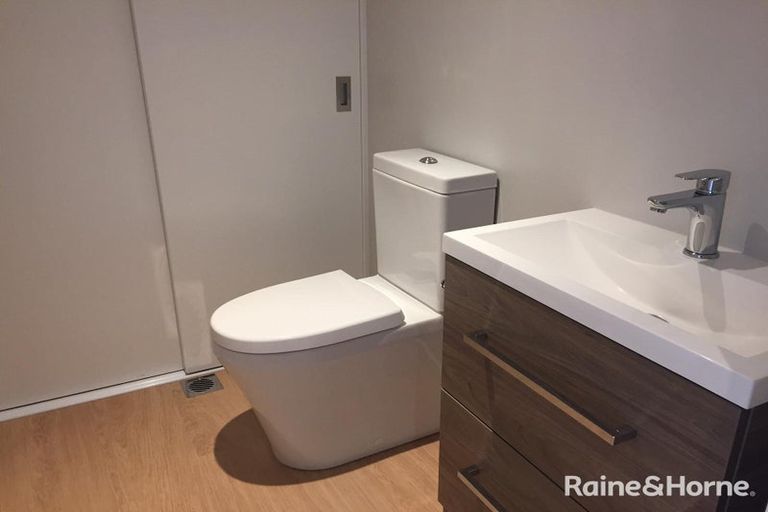 Photo of property in 2/436 Maunganui Road, Mount Maunganui, 3116