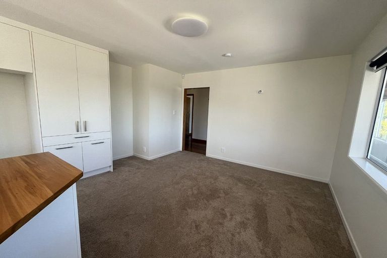 Photo of property in 21 Kereru Street, Waikanae, 5036