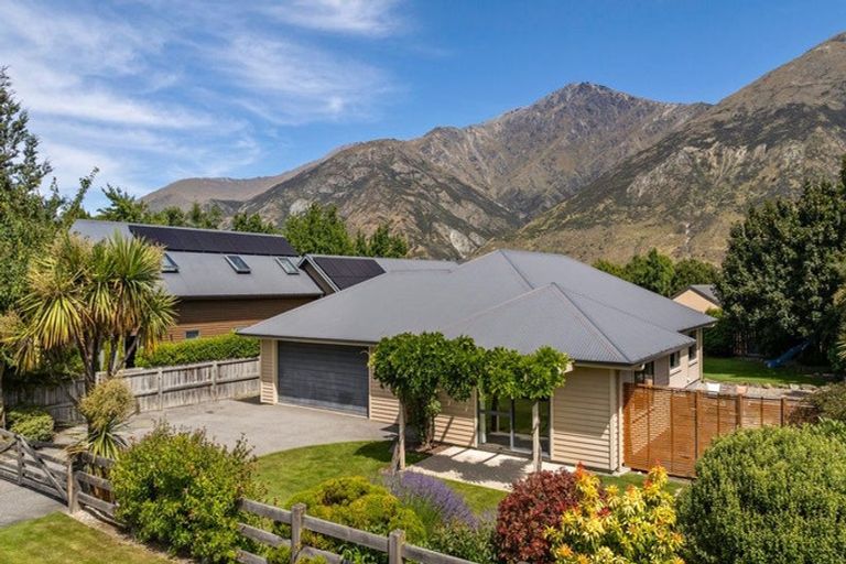 Photo of property in 14 Erskine Street, Lake Hayes, Queenstown, 9304