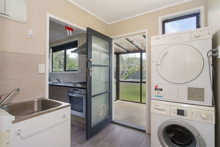 Photo of property in 14 Litchfield Place, Clarks Beach, 2122