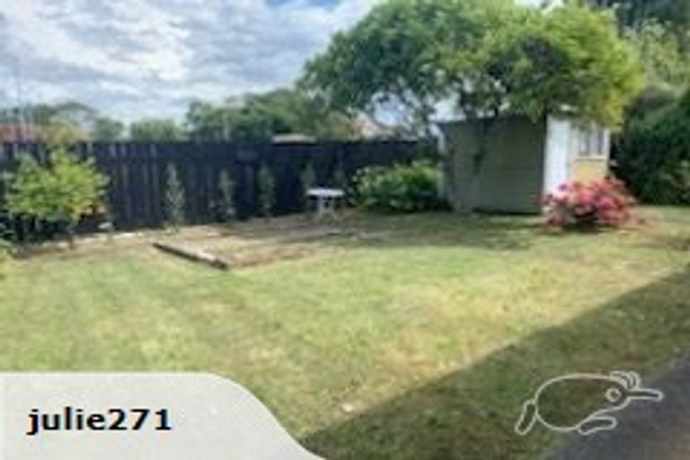 Photo of property in 2/11 Dowling Place, Pakuranga, Auckland, 2010