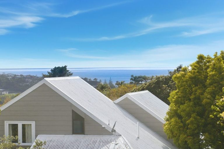 Photo of property in 657 East Coast Road, Browns Bay, Auckland, 0630