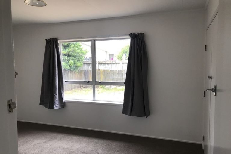 Photo of property in 1/1216 Papamoa Beach Road, Papamoa Beach, Papamoa, 3118