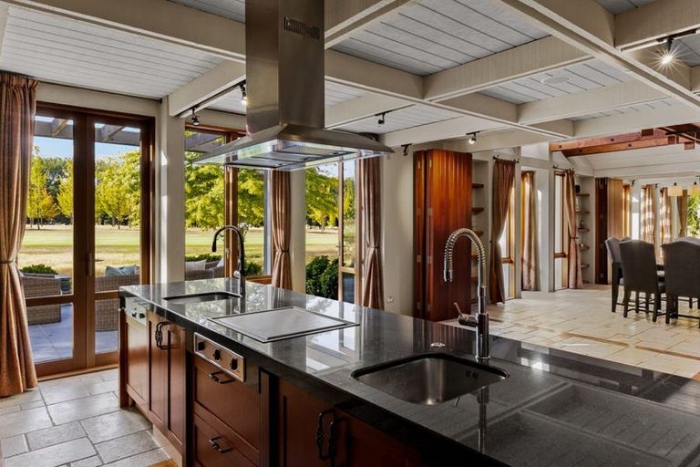 Photo of property in Millbrook Resort, 1 Malaghans Ridge, Arrowtown, 9371