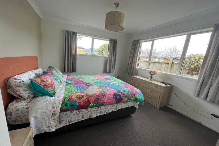 Photo of property in 18 Sinclair Street, Ebdentown, Upper Hutt, 5018