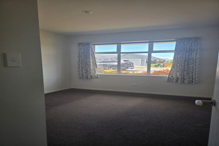 Photo of property in 13 Pemberton Drive, Amberley, 7410