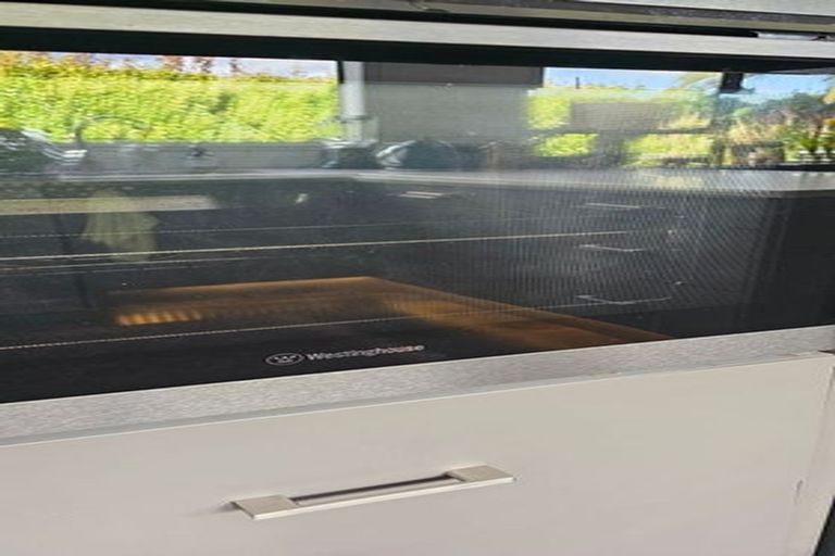 Photo of property in 1/13 Montclair Rise, Browns Bay, Auckland, 0630